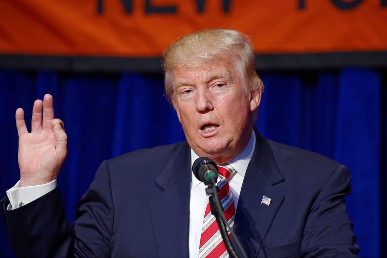 Le directeur de Microsoft demande à l’administration Trump de défendre les démocraties du cyberespace